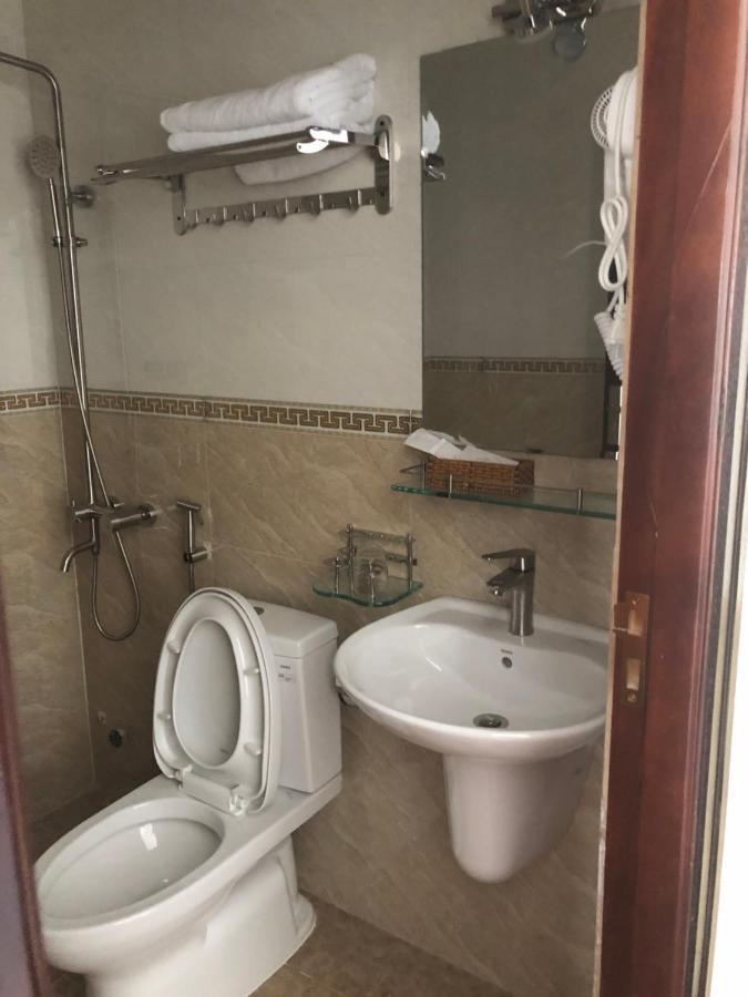 Khach San Tommy Hotel Dalat Bagian luar foto