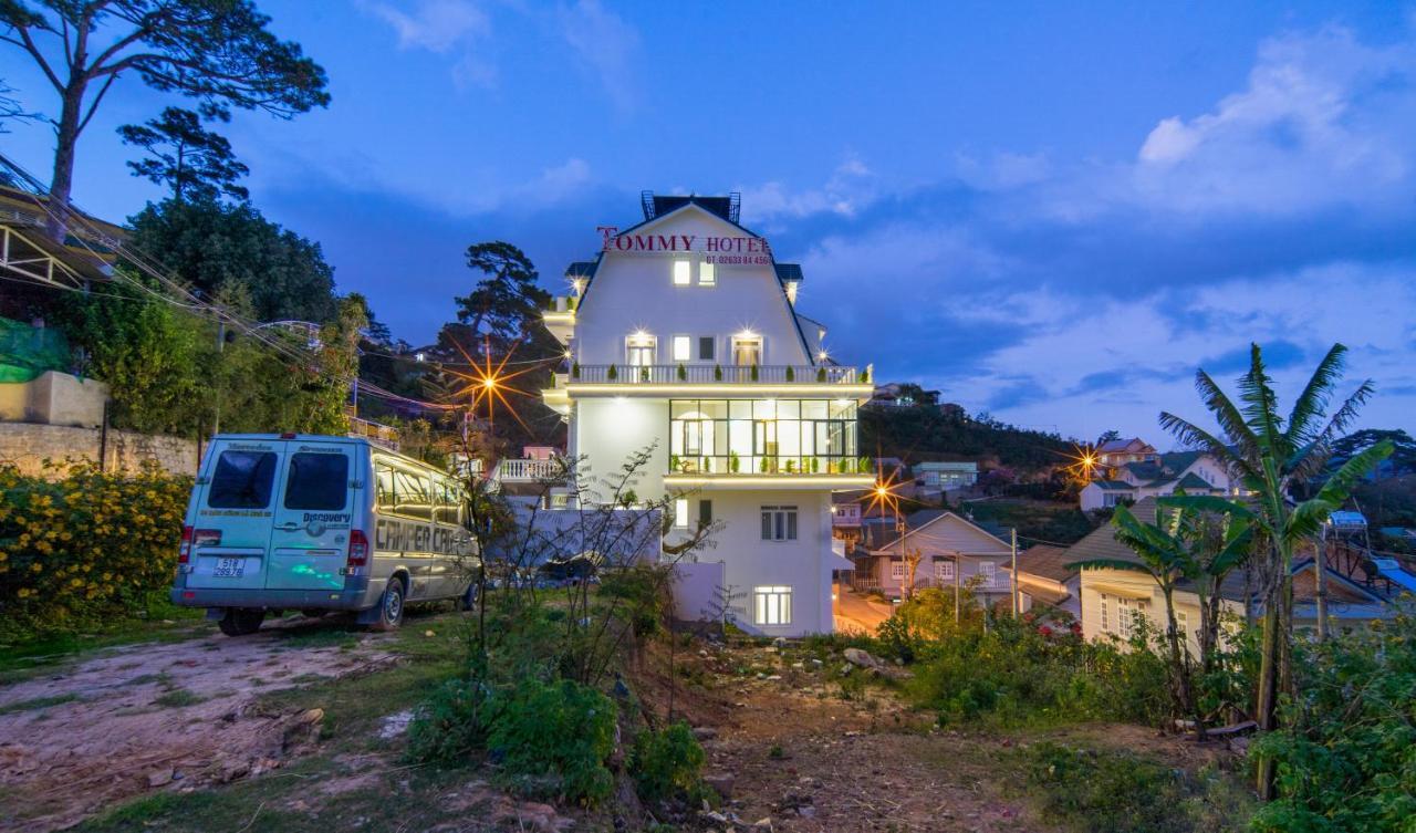 Khach San Tommy Hotel Dalat Bagian luar foto