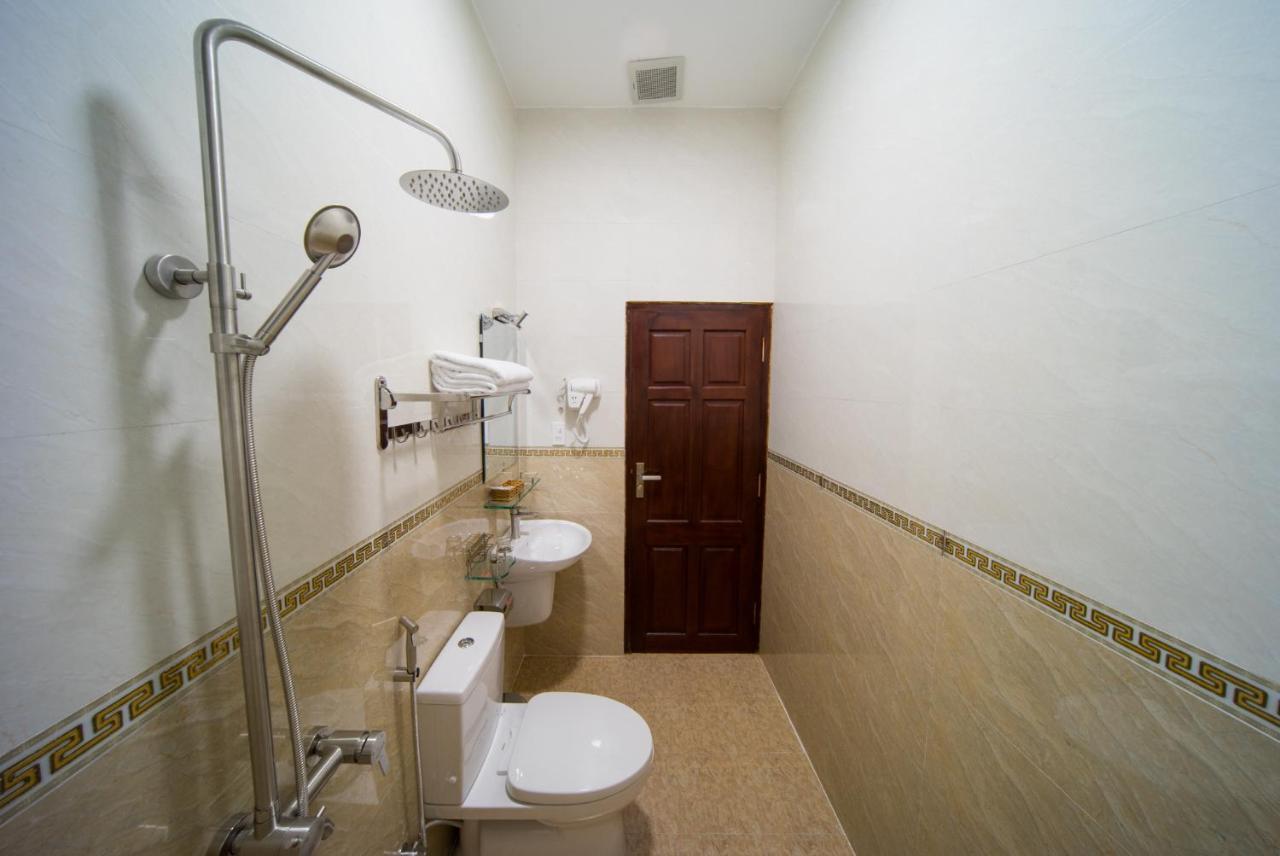 Khach San Tommy Hotel Dalat Bagian luar foto