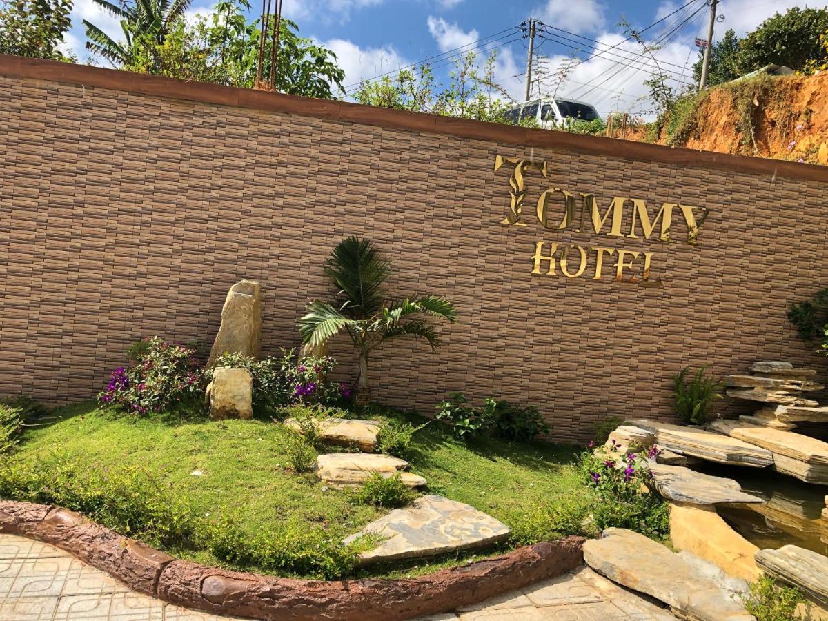 Khach San Tommy Hotel Dalat Bagian luar foto